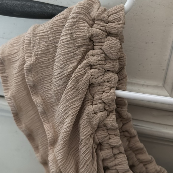 Express Off the Shoulder Top - Picture 4 of 4